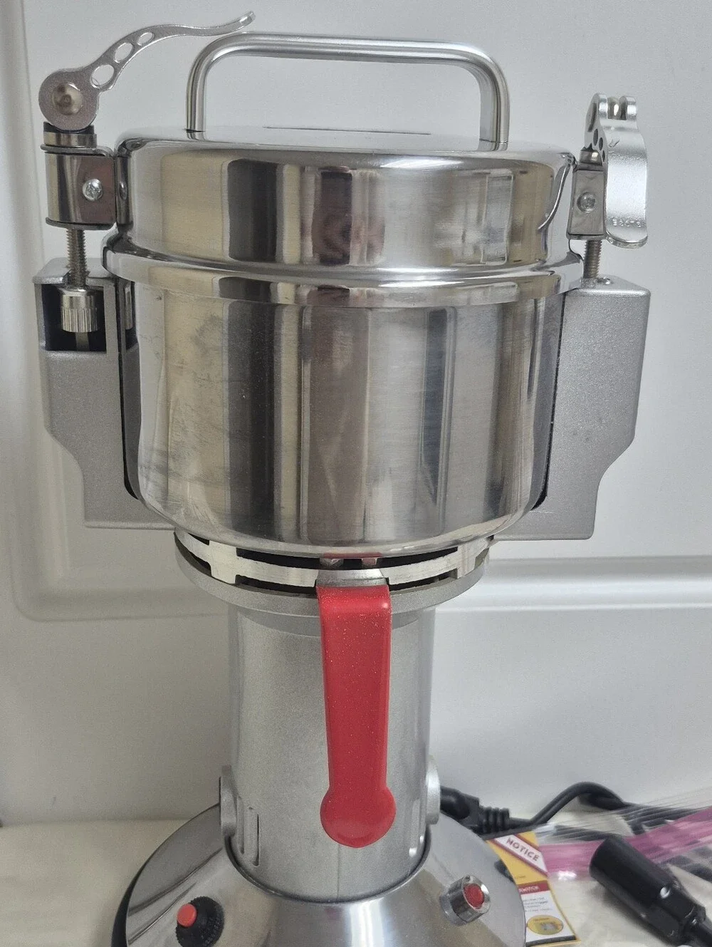 Cgoldenwall 700g Electric Grain Grinder 2400W 110V CG-700